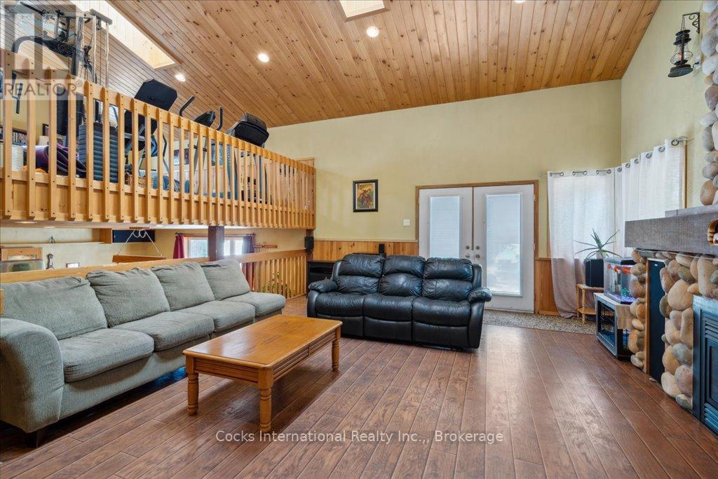 Photo 21 of 206 On 141 Highway, Huntsville ON