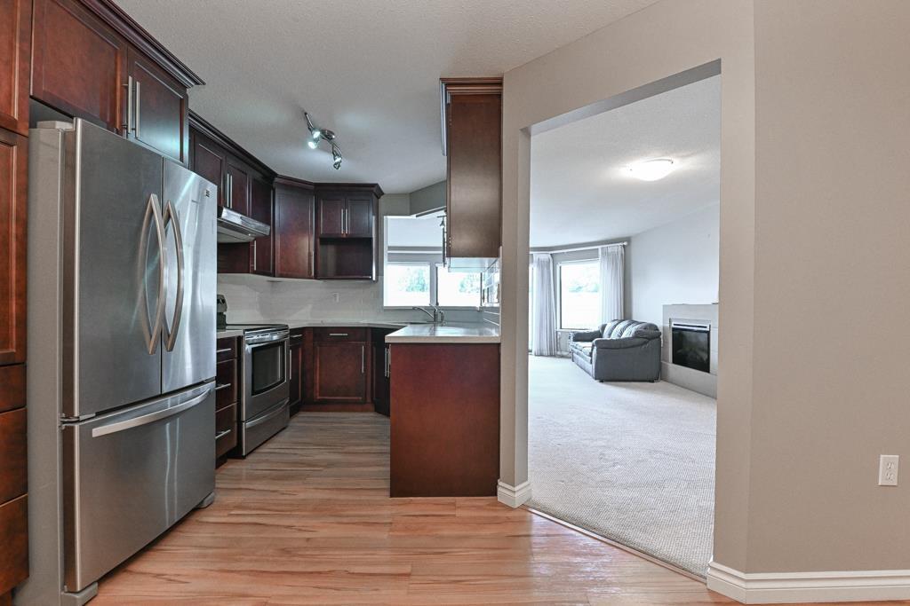 Photo 4 of 207 33233 E Bourquin Crescent, Abbotsford BC