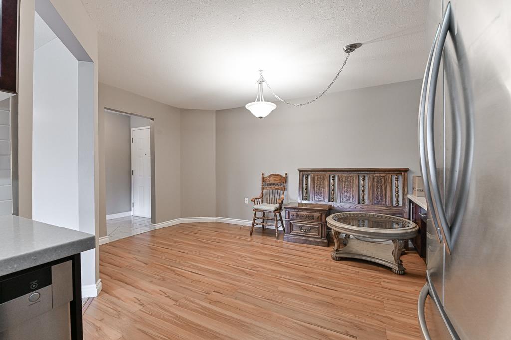 Photo 6 of 207 33233 E Bourquin Crescent, Abbotsford BC