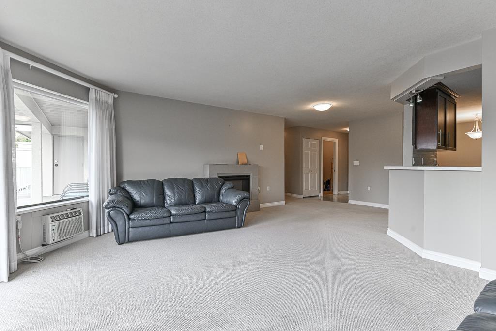 Photo 16 of 207 33233 E Bourquin Crescent, Abbotsford BC