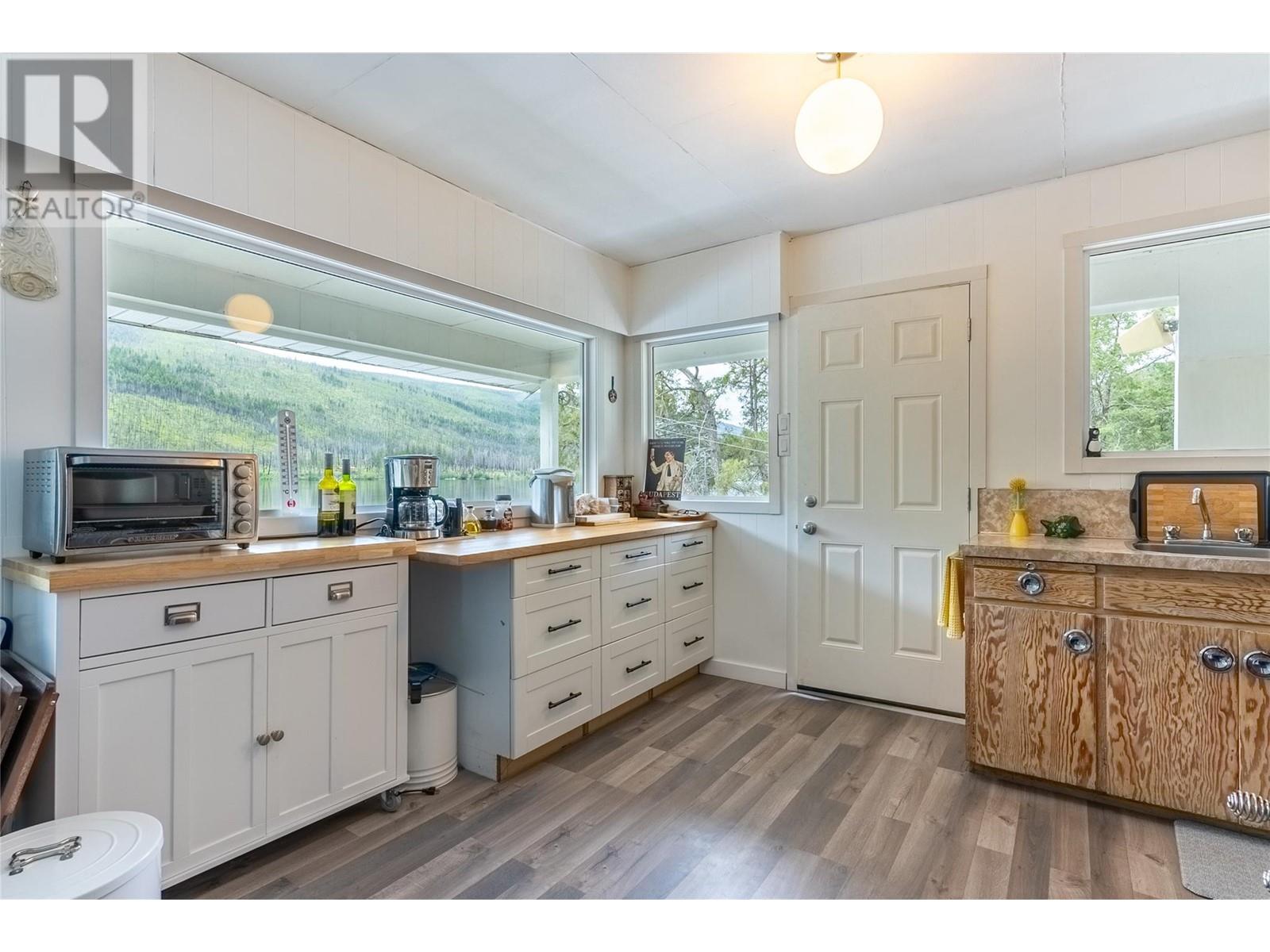 2526 Loon lake Road, Loon Lake