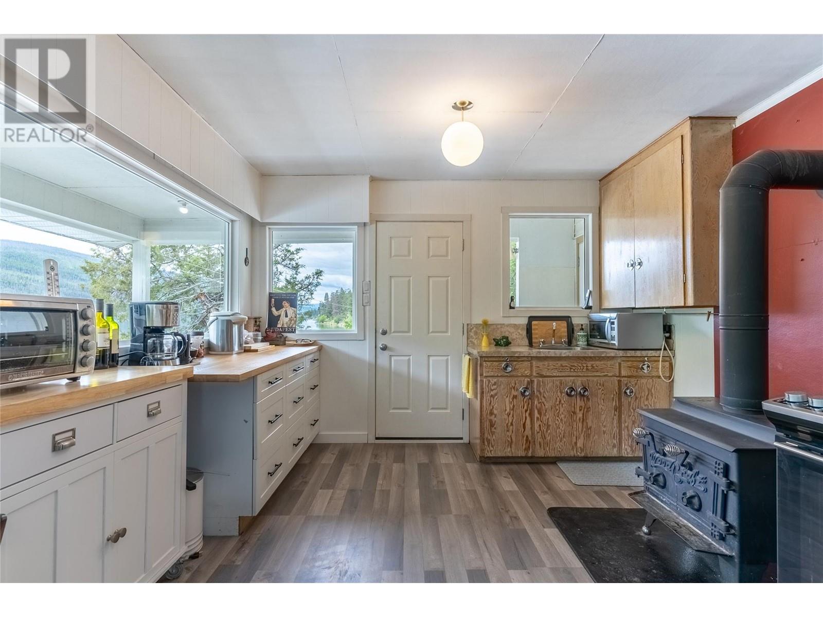 2526 Loon lake Road, Loon Lake