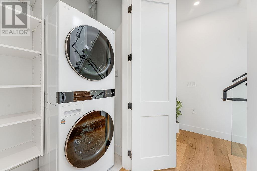 1 2727 PARKER STREET, Vancouver real estate listing R3013067