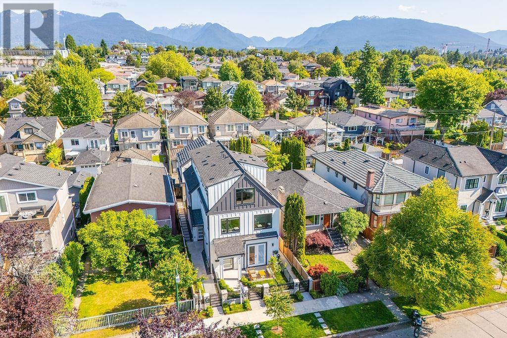 1 2727 PARKER STREET, Vancouver real estate listing R3013067