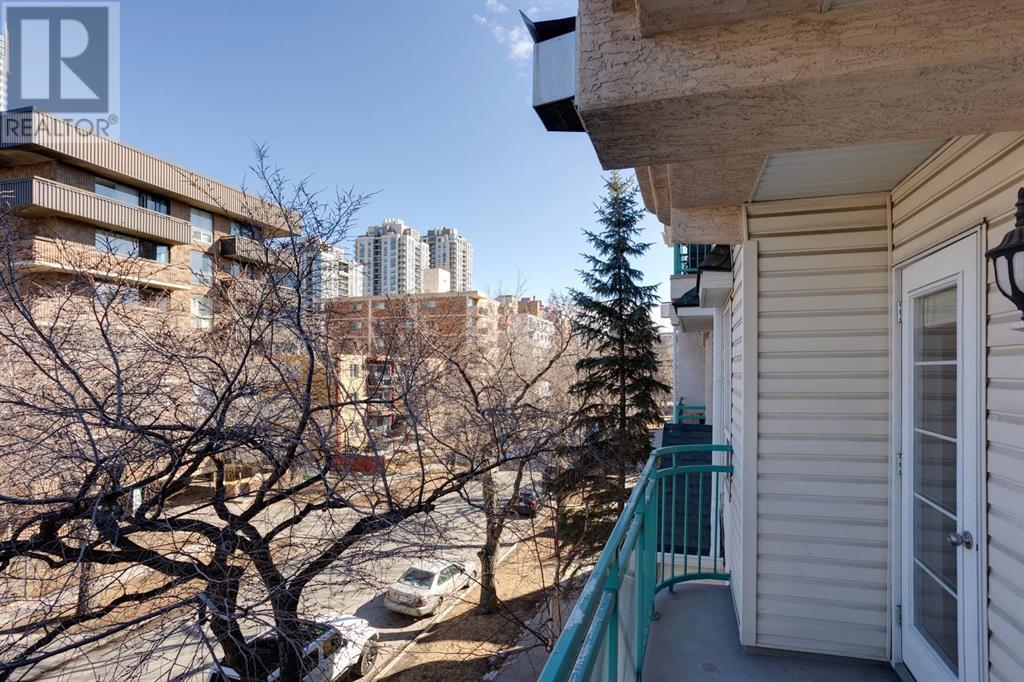 Single Family House for Sale in    Avenue SW Beltline Calgary 