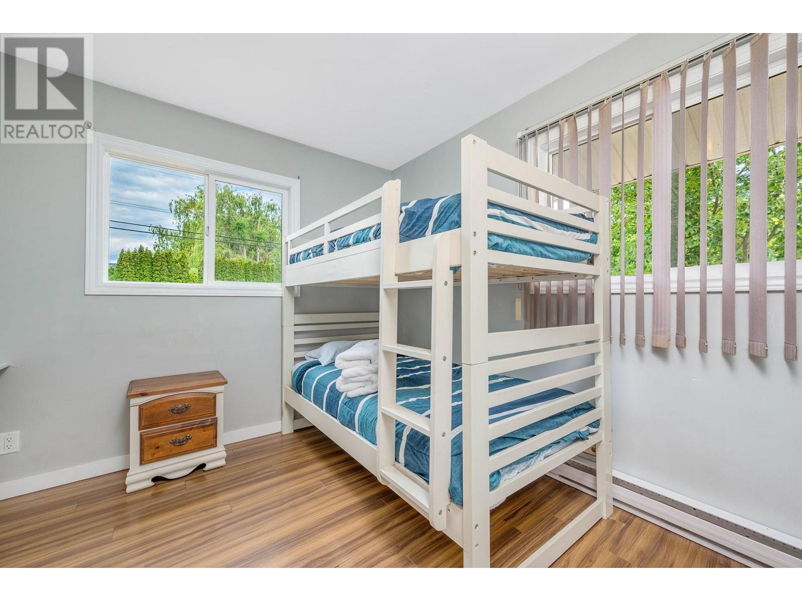 2612 Lakeshore Road, Vernon