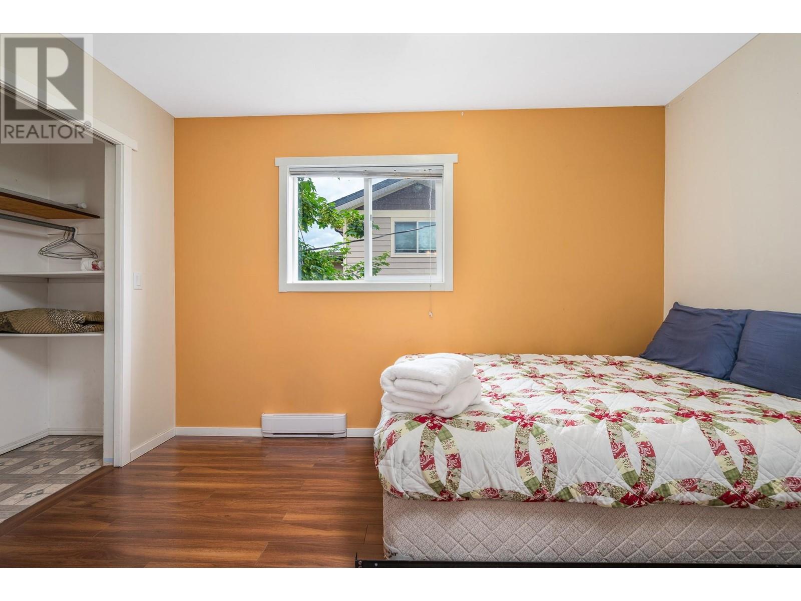 2612 Lakeshore Road, Vernon