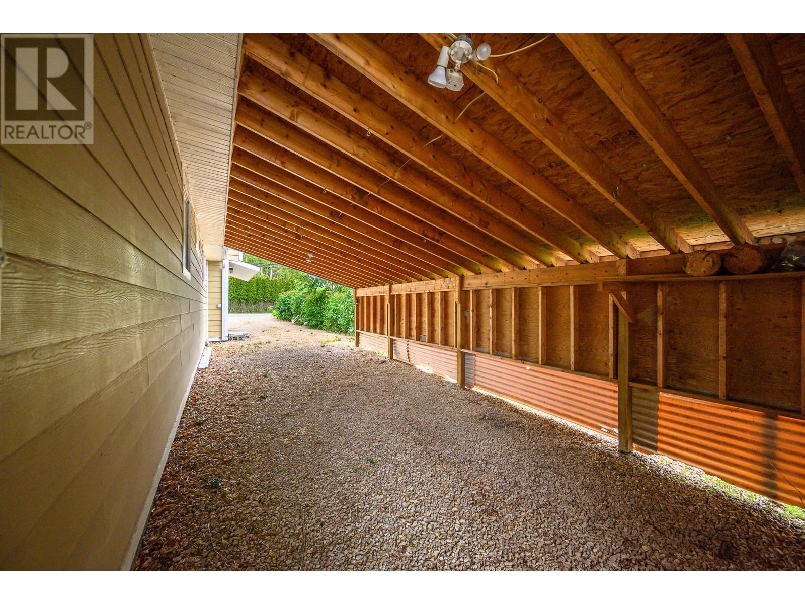 2612 Lakeshore Road, Vernon
