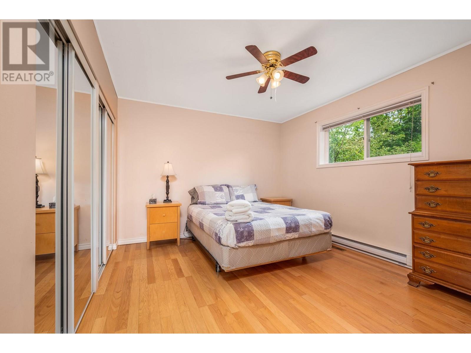 2612 Lakeshore Road, Vernon