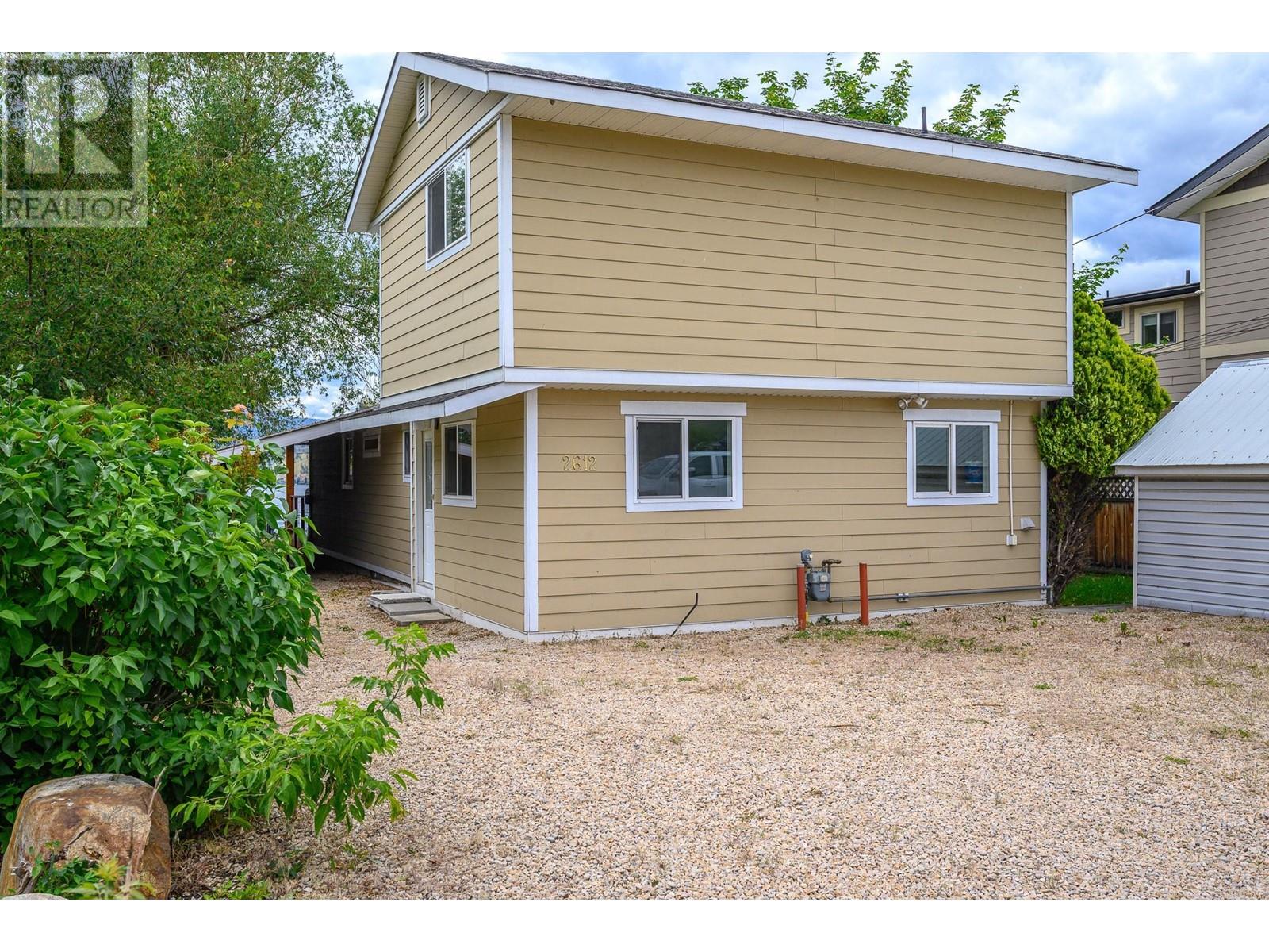 2612 Lakeshore Road, Vernon