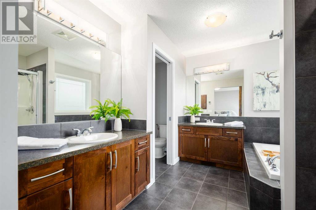 Photo 26 of 133 Cougar Ridge Close Sw, Calgary AB