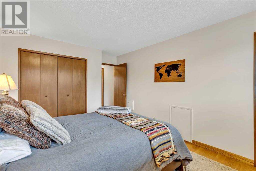 Single Family House Bungalow for Sale in  Brenner Crescent NW Brentwood Calgary 