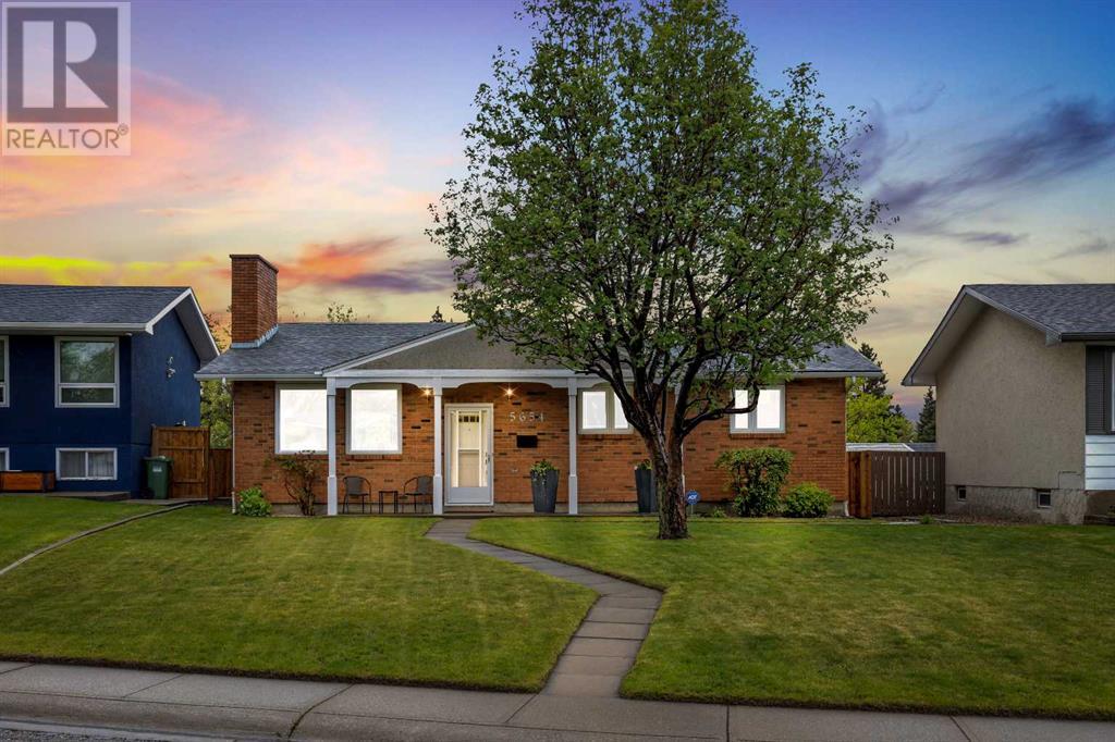 Single Family House Bungalow for Sale in  Brenner Crescent NW Brentwood Calgary 