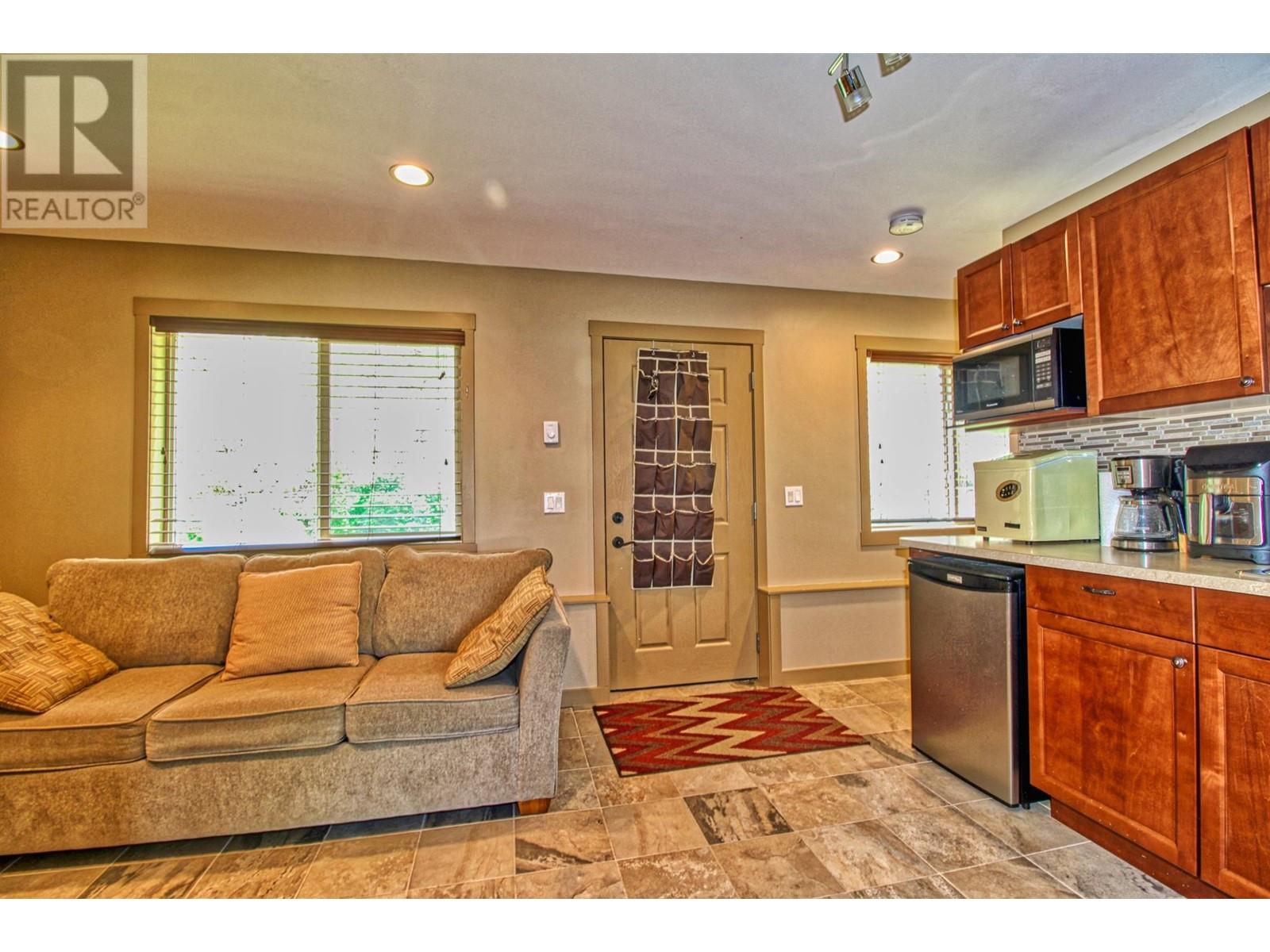 388 6912 Terazona Drive, Kelowna