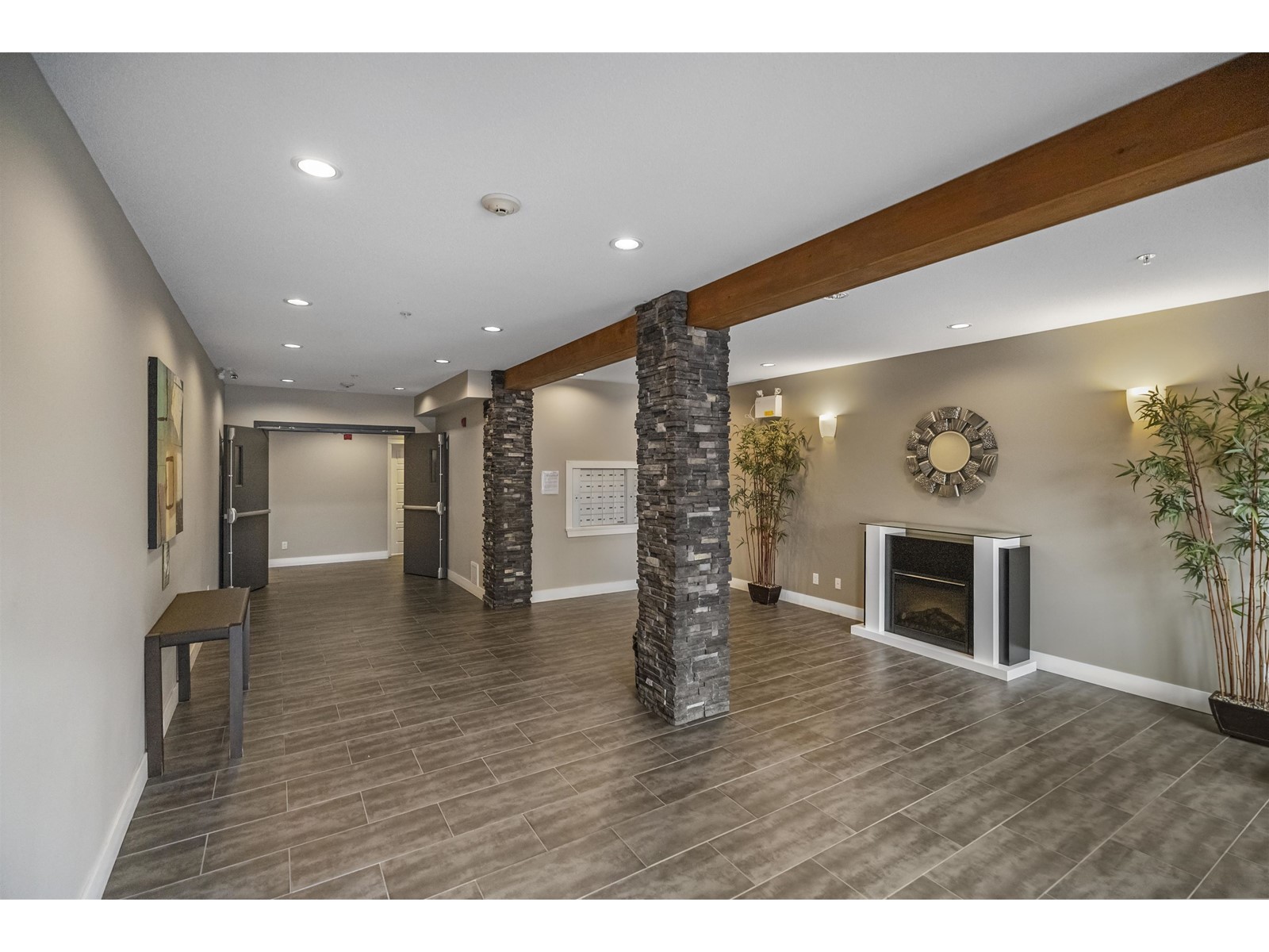 206 20630 DOUGLAS CRESCENT, Langley real estate listing R3013177