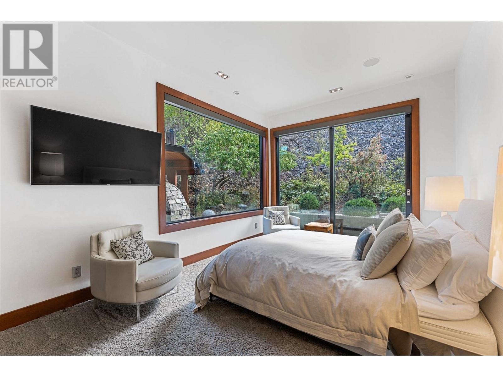 23 180 Sheerwater Court, Kelowna