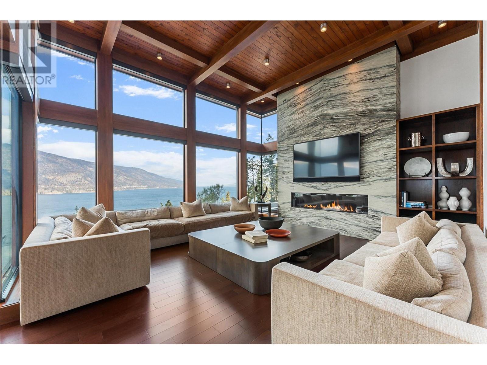 23 180 Sheerwater Court, Kelowna