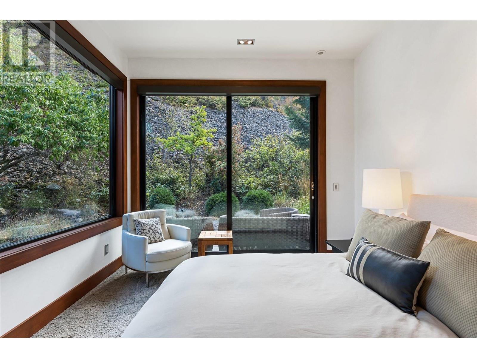 23 180 Sheerwater Court, Kelowna
