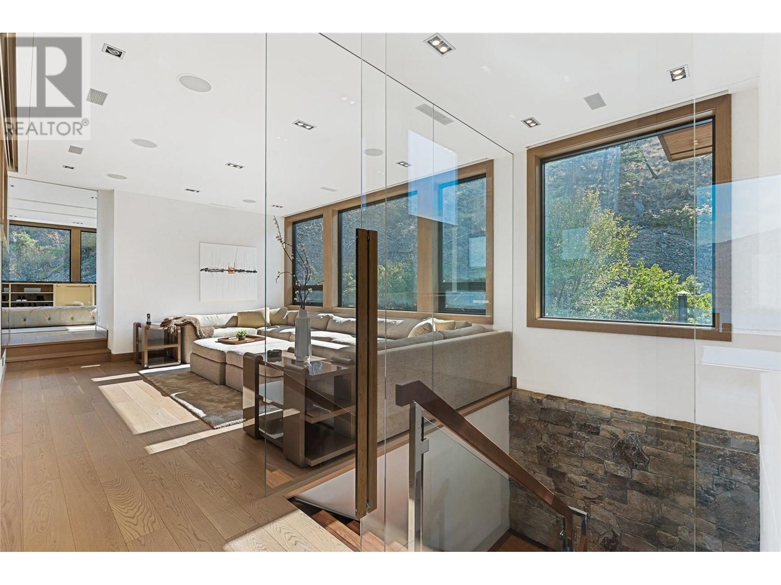23 180 Sheerwater Court, Kelowna