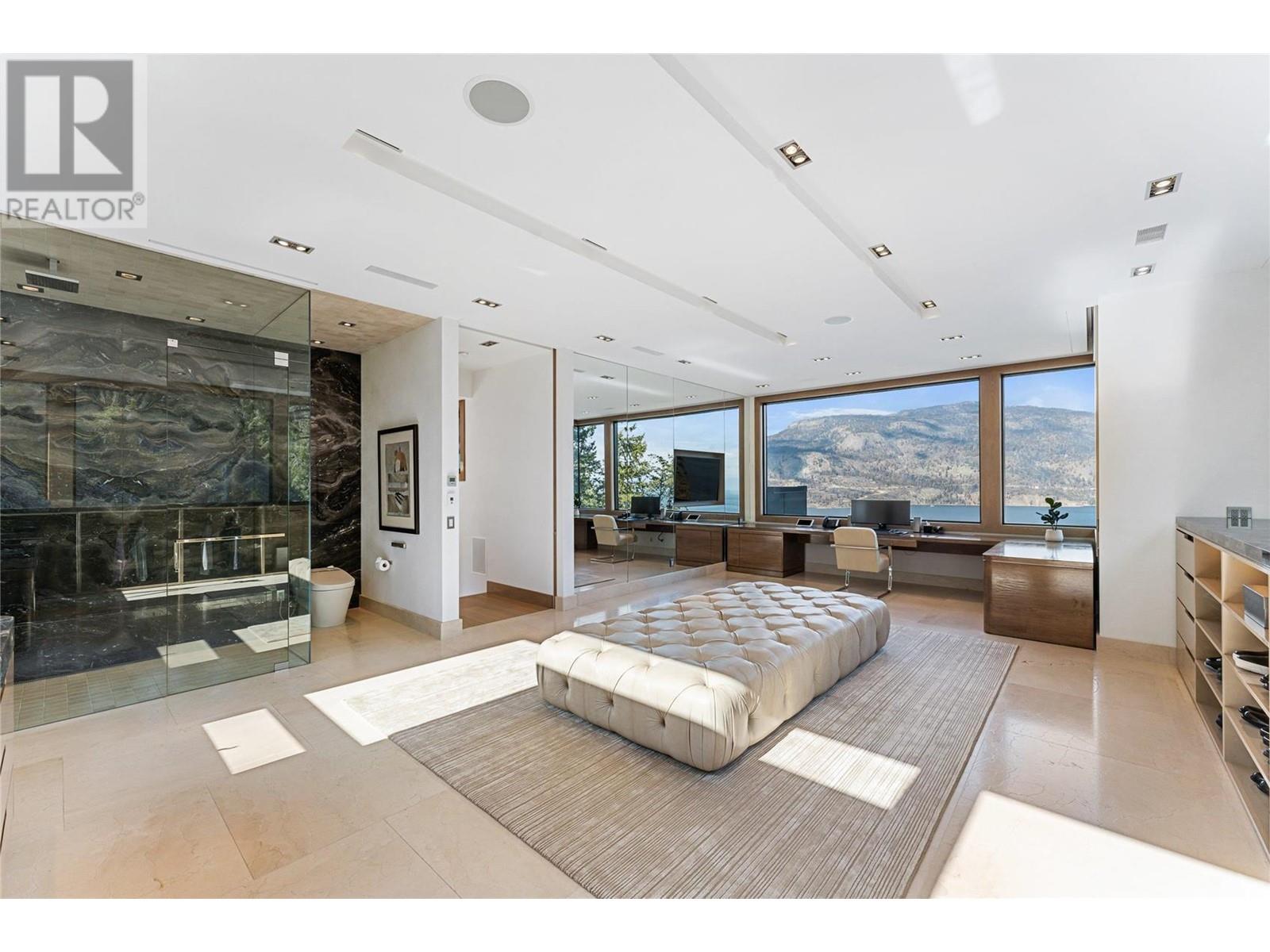 23 180 Sheerwater Court, Kelowna