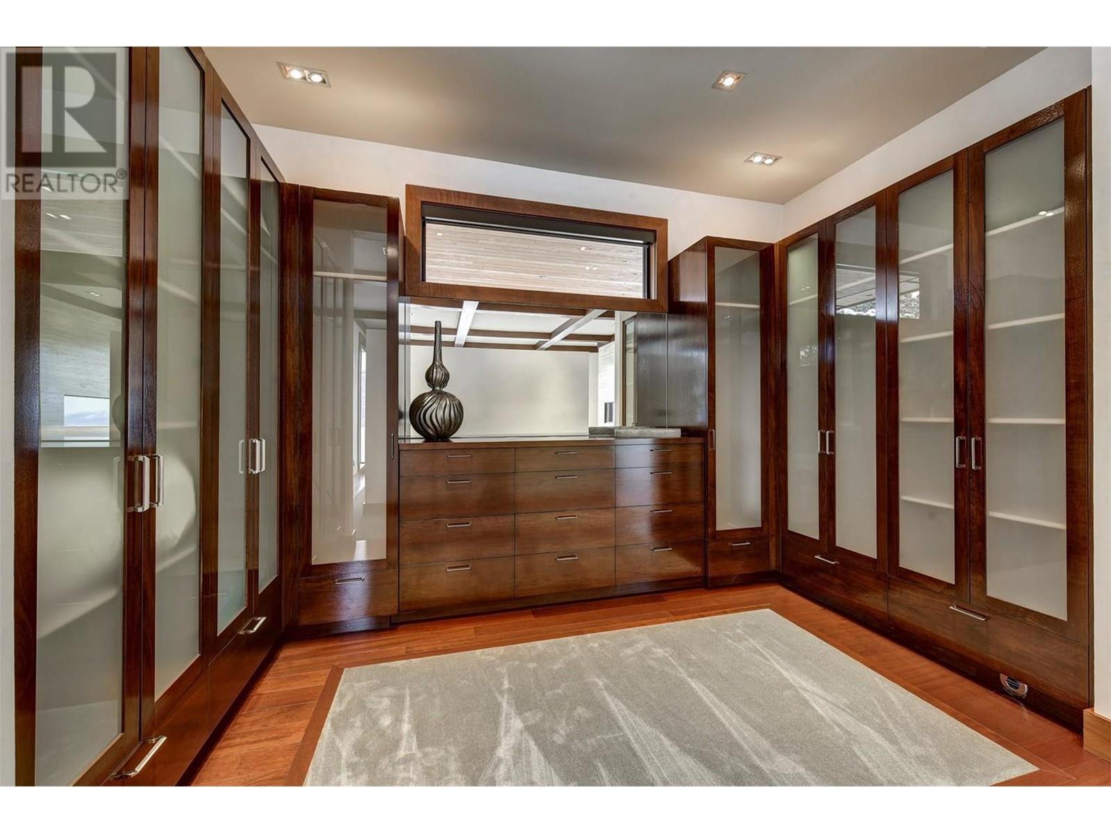 23 180 Sheerwater Court, Kelowna