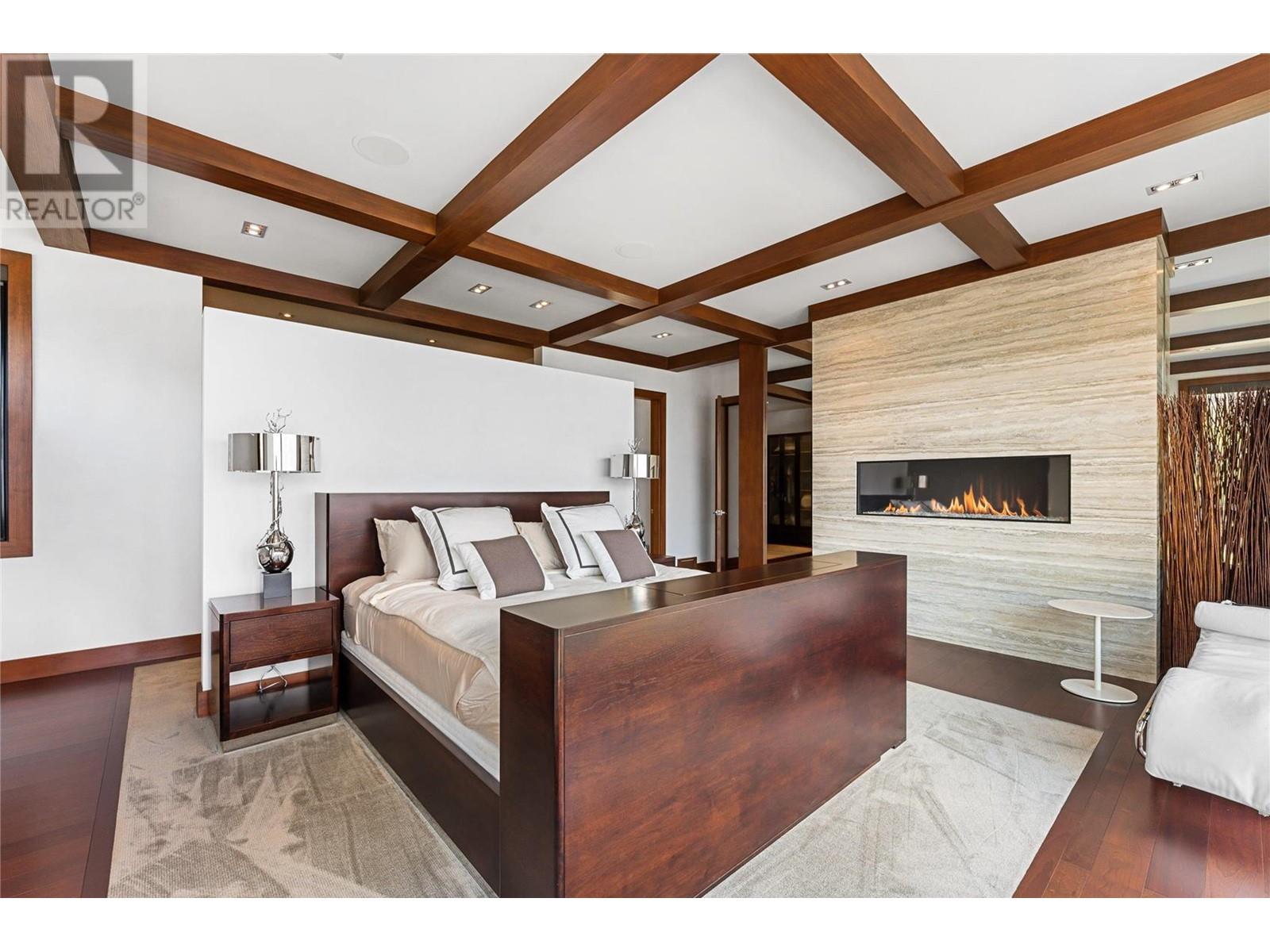 23 180 Sheerwater Court, Kelowna