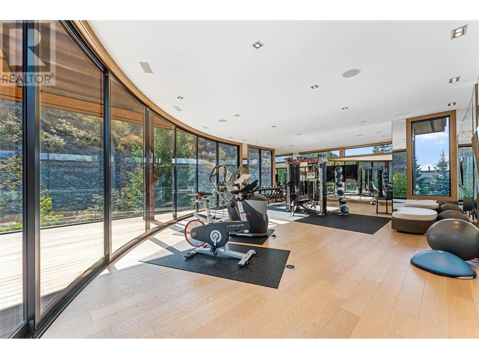 23 180 Sheerwater Court, Kelowna
