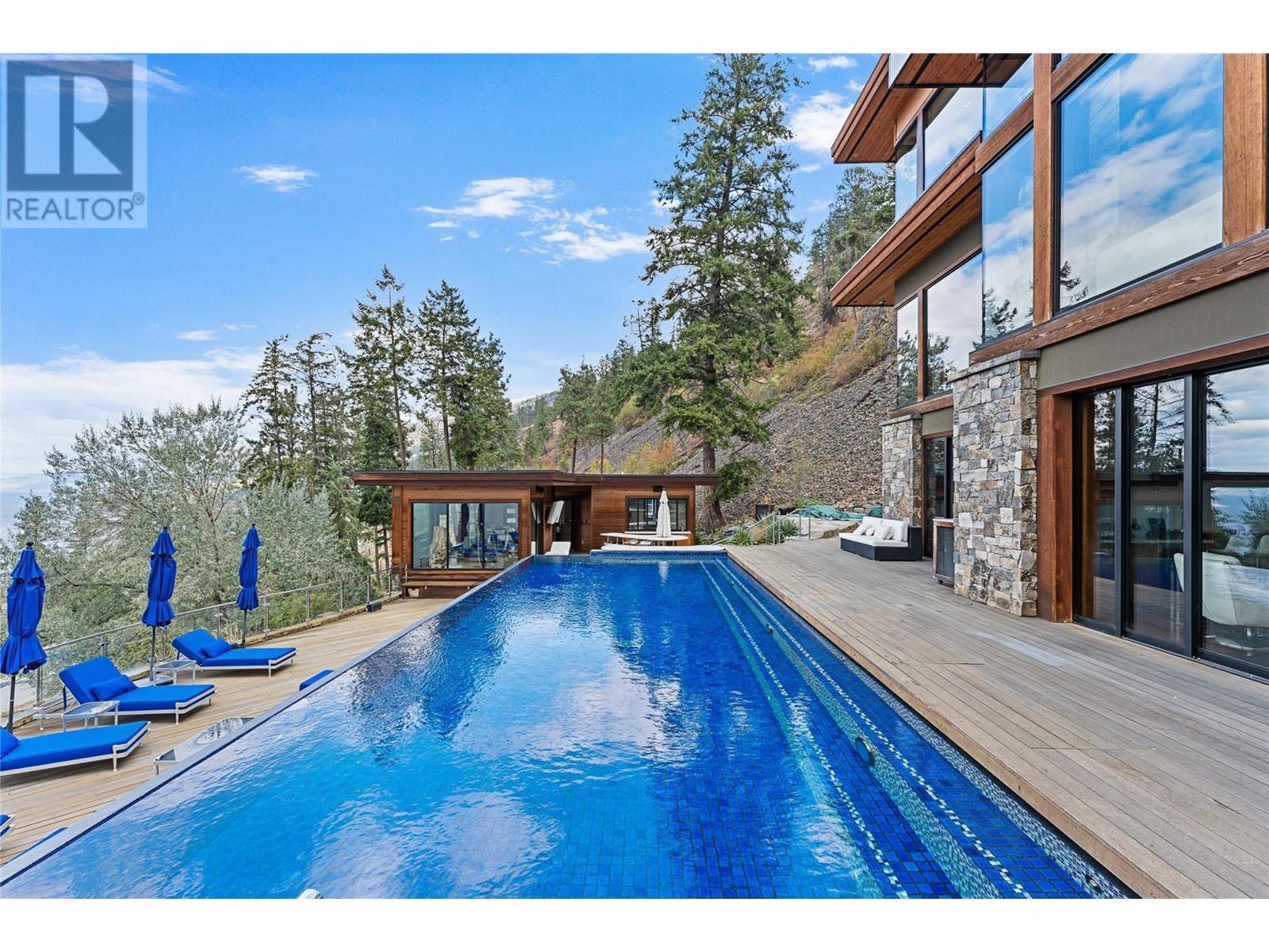 23 180 Sheerwater Court, Kelowna