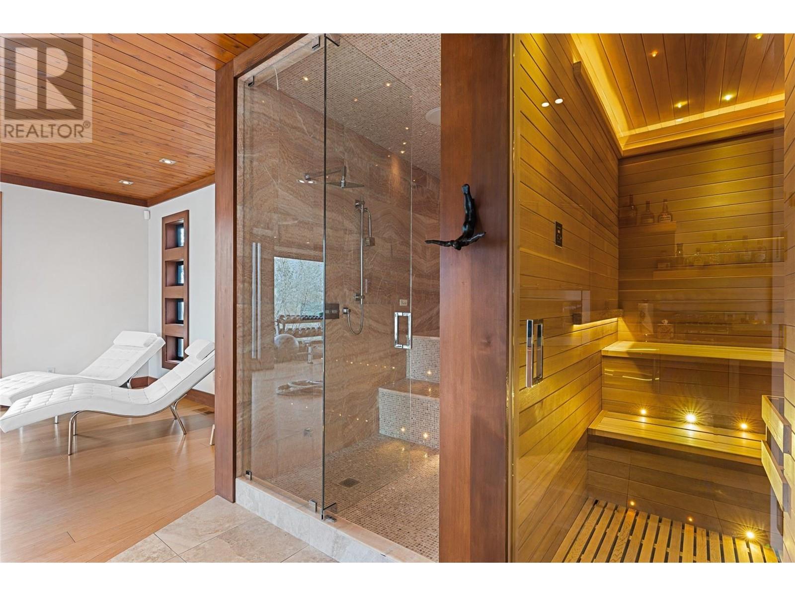 23 180 Sheerwater Court, Kelowna