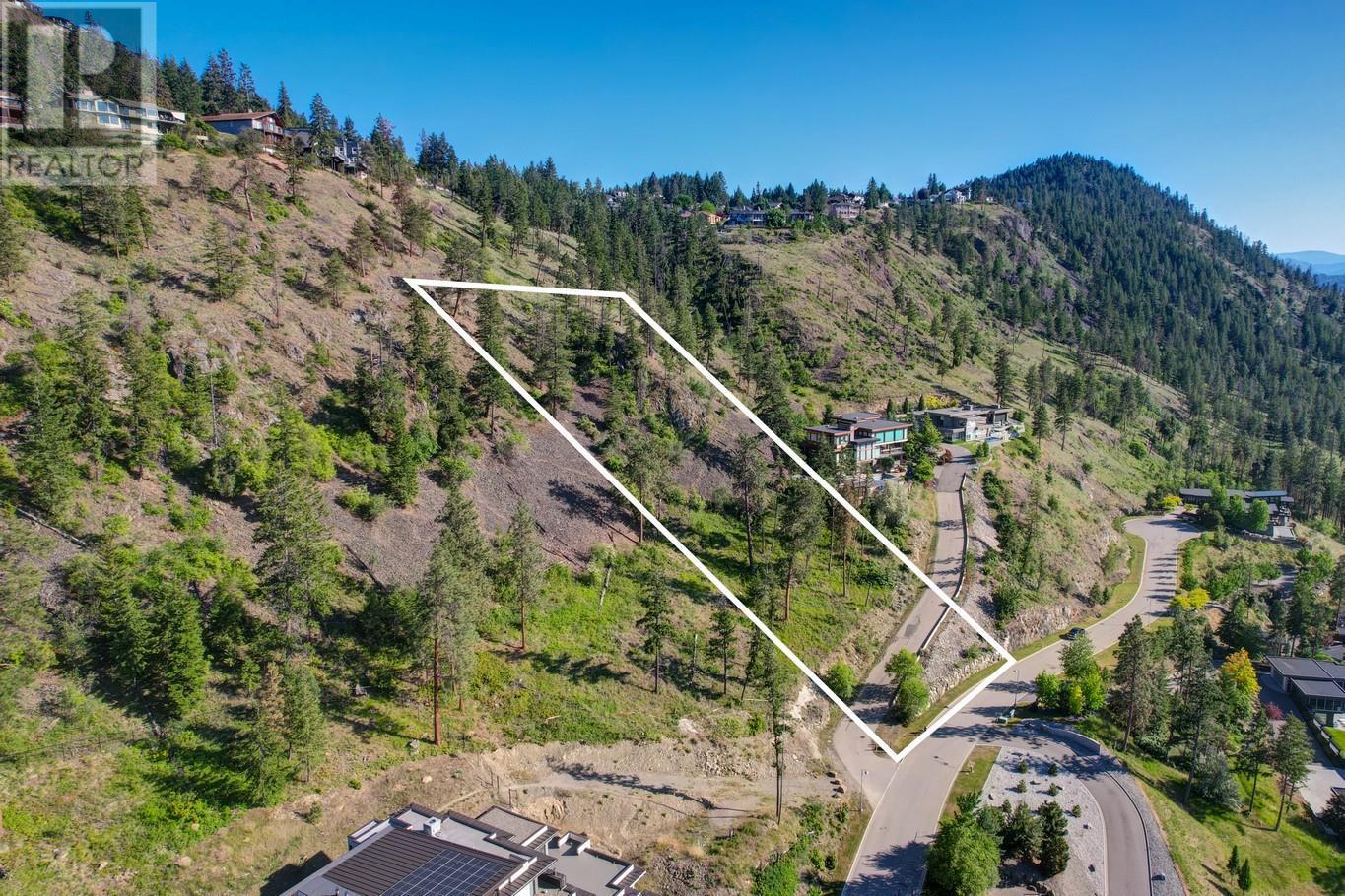 Photo 4 of 180 Sheerwater Court Unit 22, Kelowna BC