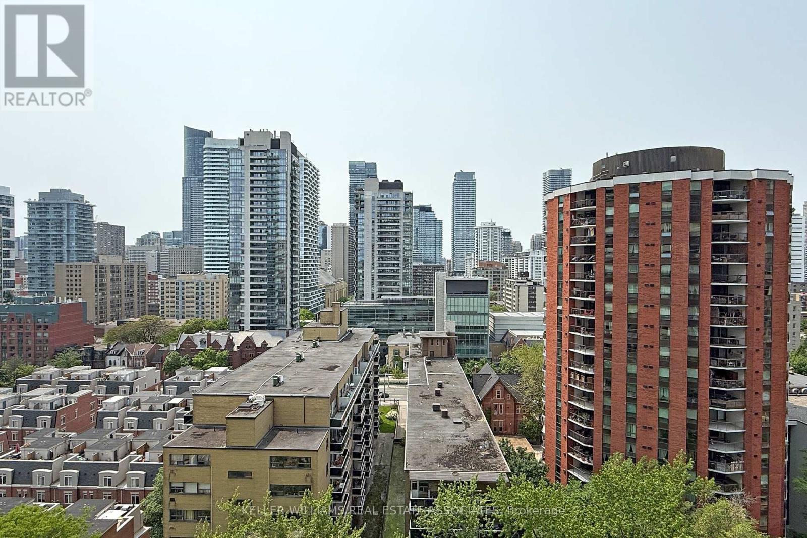 Photo 6 of 1711 40 Homewood Avenue, Toronto ON