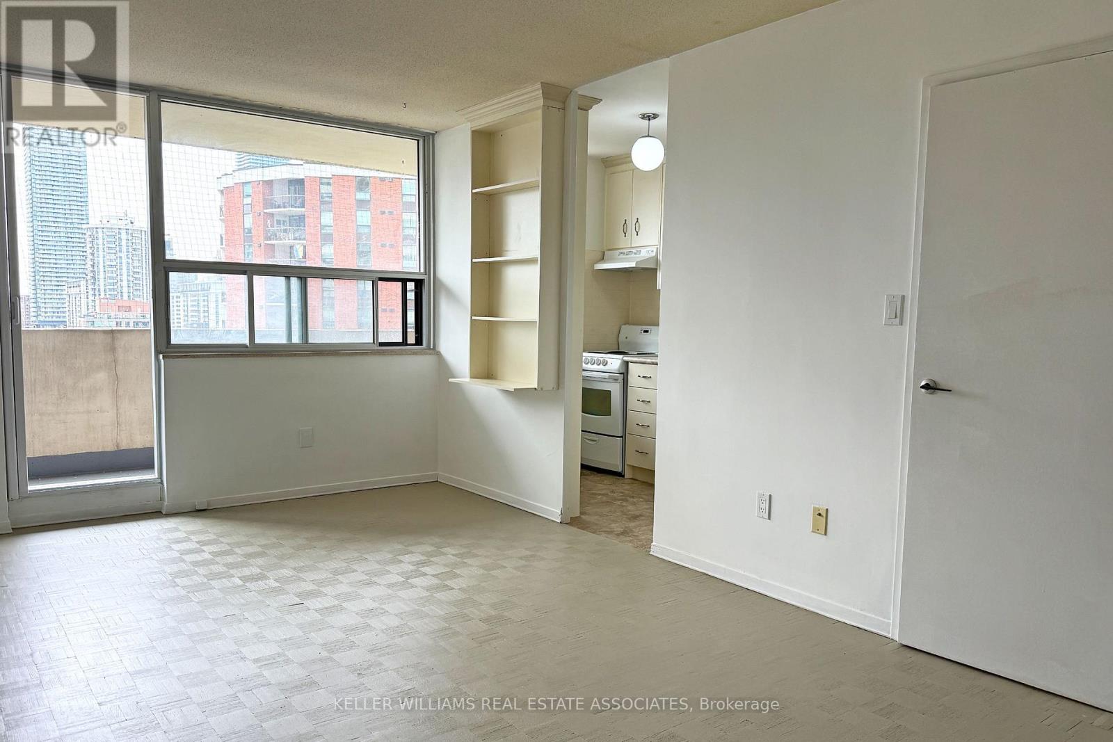 Photo 19 of 1711 40 Homewood Avenue, Toronto ON