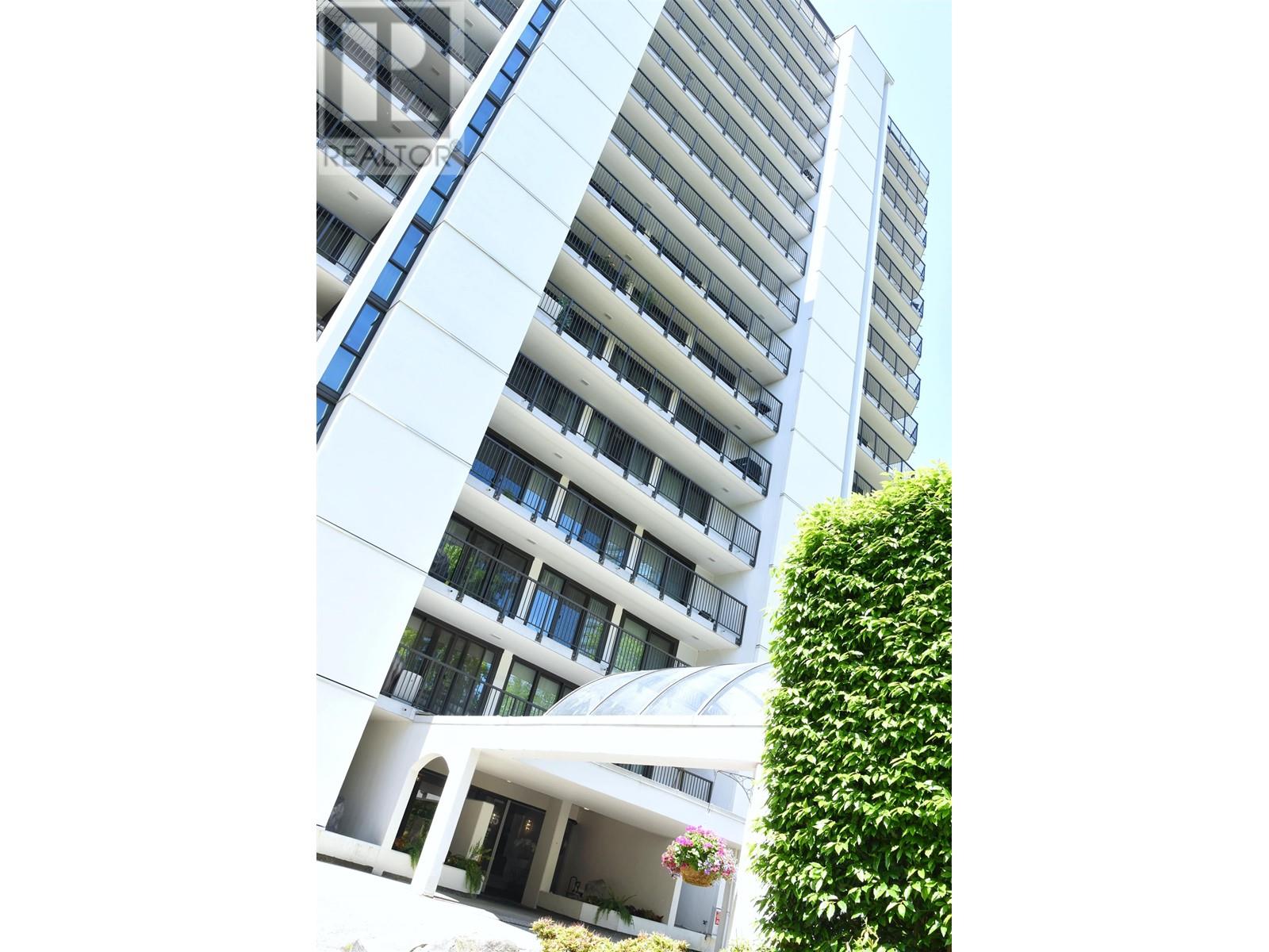 Photo 1 of 204 6455 Willingdon Avenue, Burnaby BC