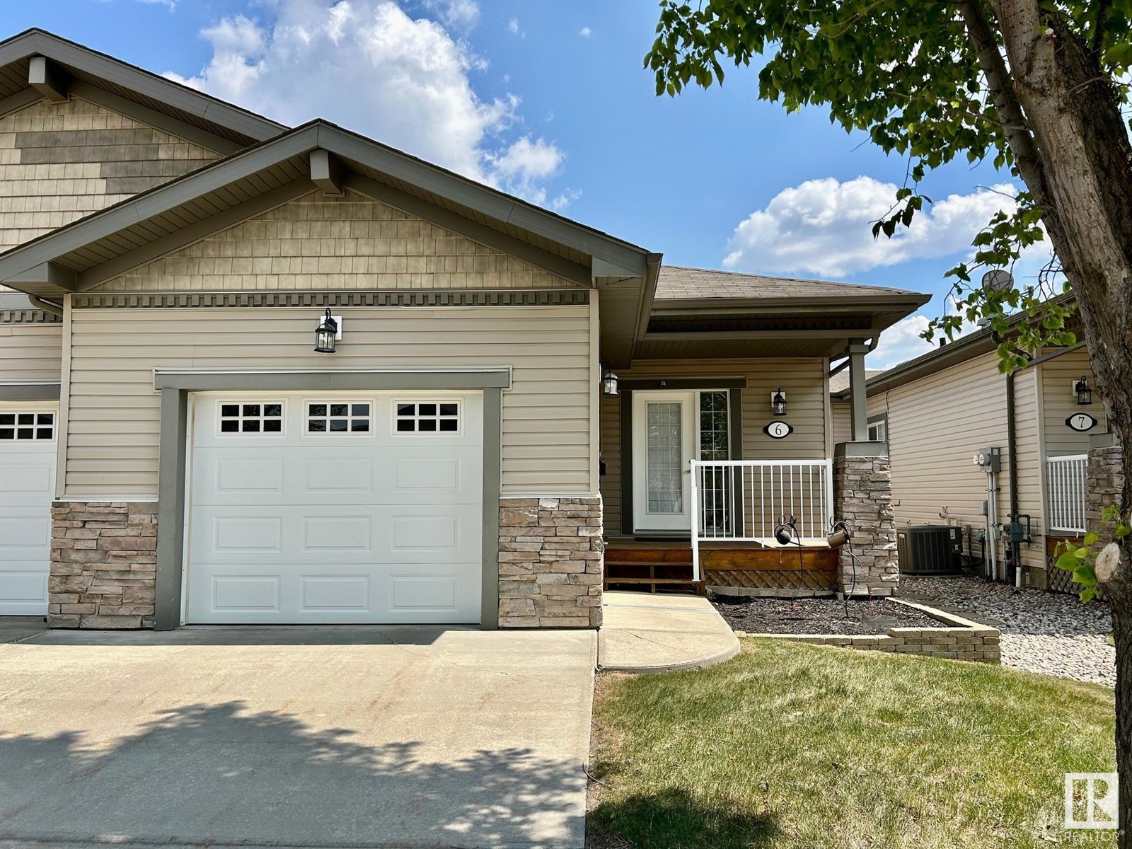 Photo 14 of 6 5021 34 Av, Camrose AB