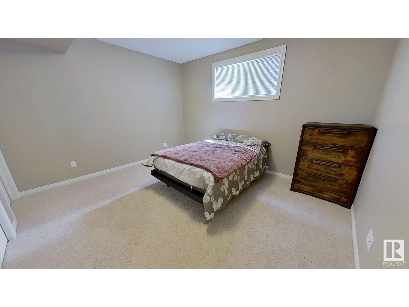 Photo 19 of 6 5021 34 Av, Camrose AB
