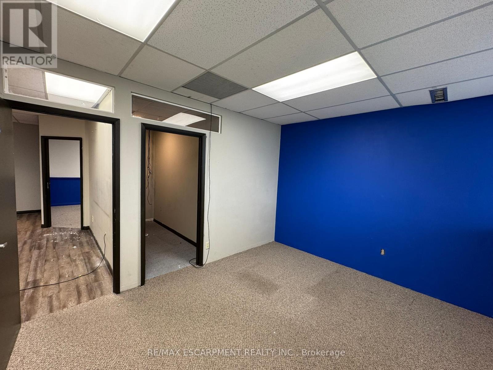 Photo 9 of 309 1030 Upper James Street, Hamilton ON