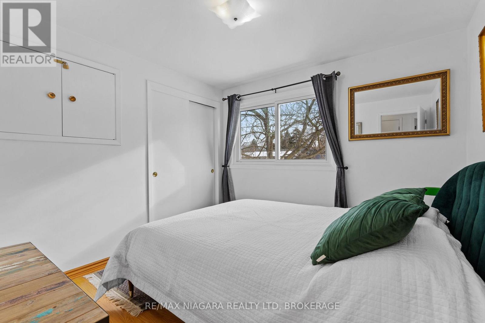 Photo 37 of 305 Centre Street, Niagaraonthelake ON