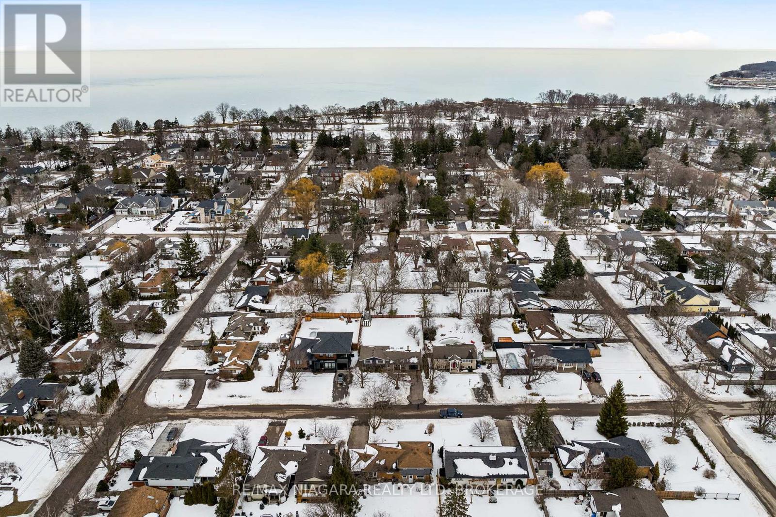 Photo 6 of 305 Centre Street, Niagaraonthelake ON