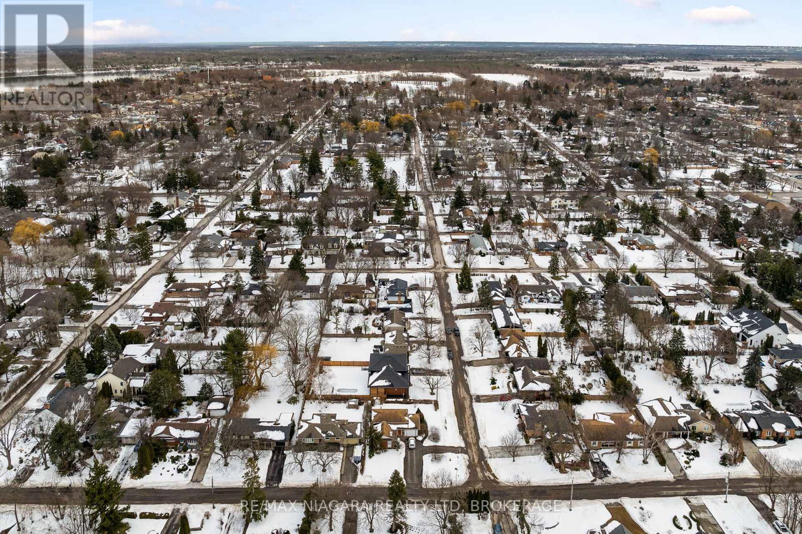 Photo 22 of 305 Centre Street, Niagaraonthelake ON
