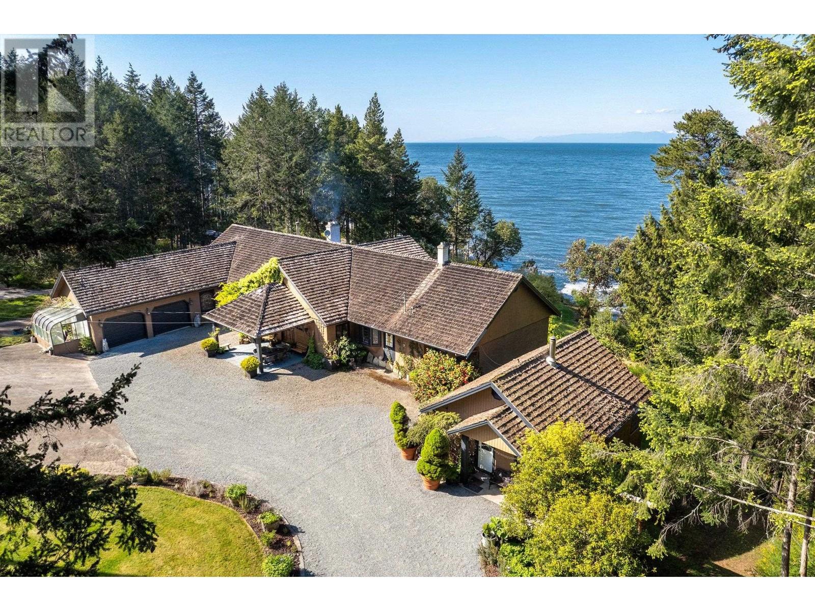 474 W STICKS ALLISON ROAD - Photo 3 of 30, Galiano Island, British Columbia