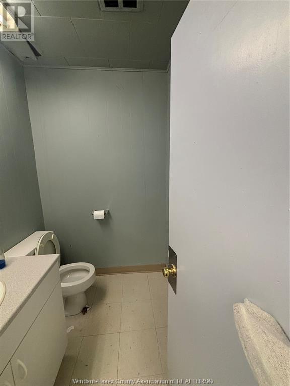 Photo 5 of 1585 Wyandotte Street East Unit 2, Windsor ON