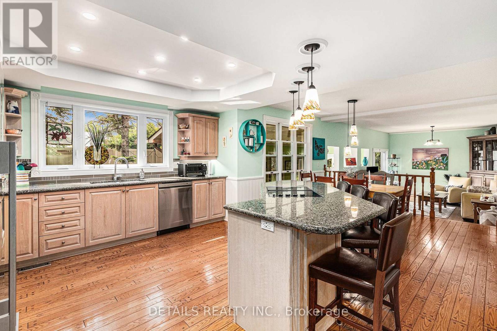 Photo 13 of 3 Wintergreen Drive, Ottawa ON