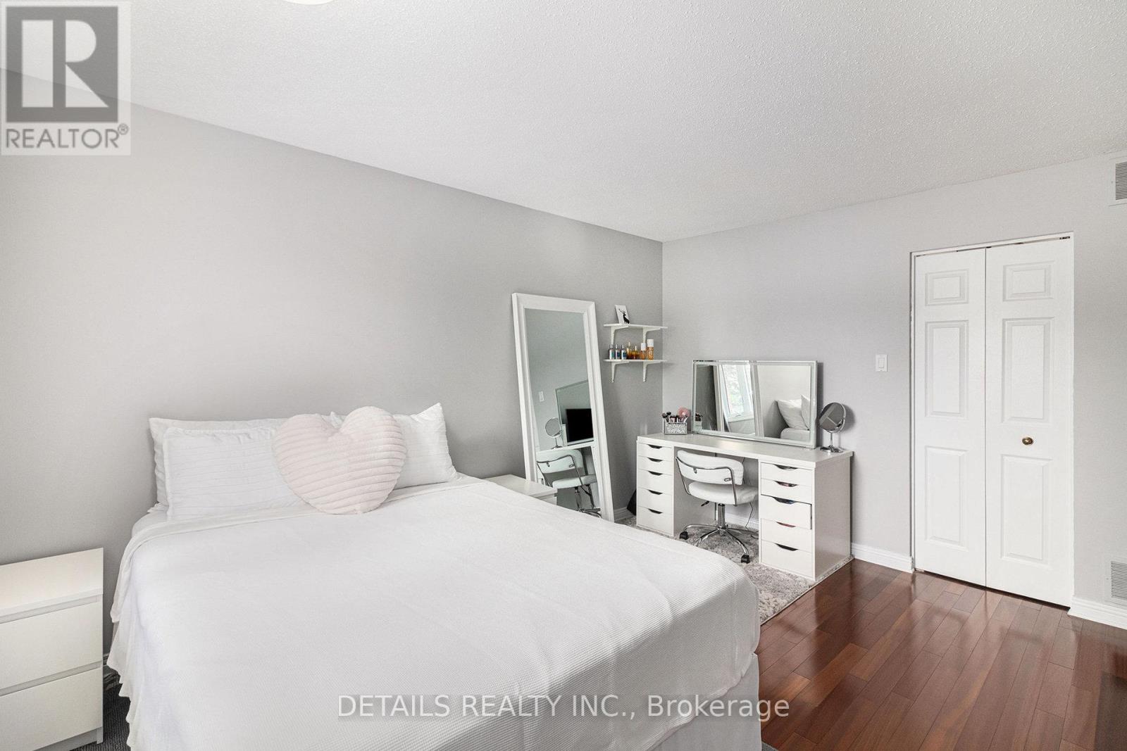 Photo 34 of 3 Wintergreen Drive, Ottawa ON