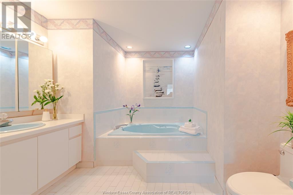 Photo 17 of 5151 Riverside Drive Unit 905, Windsor ON