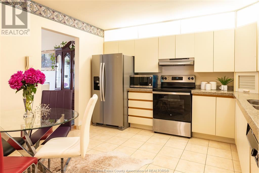 Photo 13 of 5151 Riverside Drive Unit 905, Windsor ON