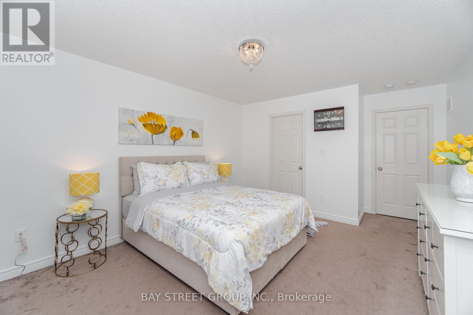 Photo 20 of 58 Weaver Terrace, New Tecumseth ON