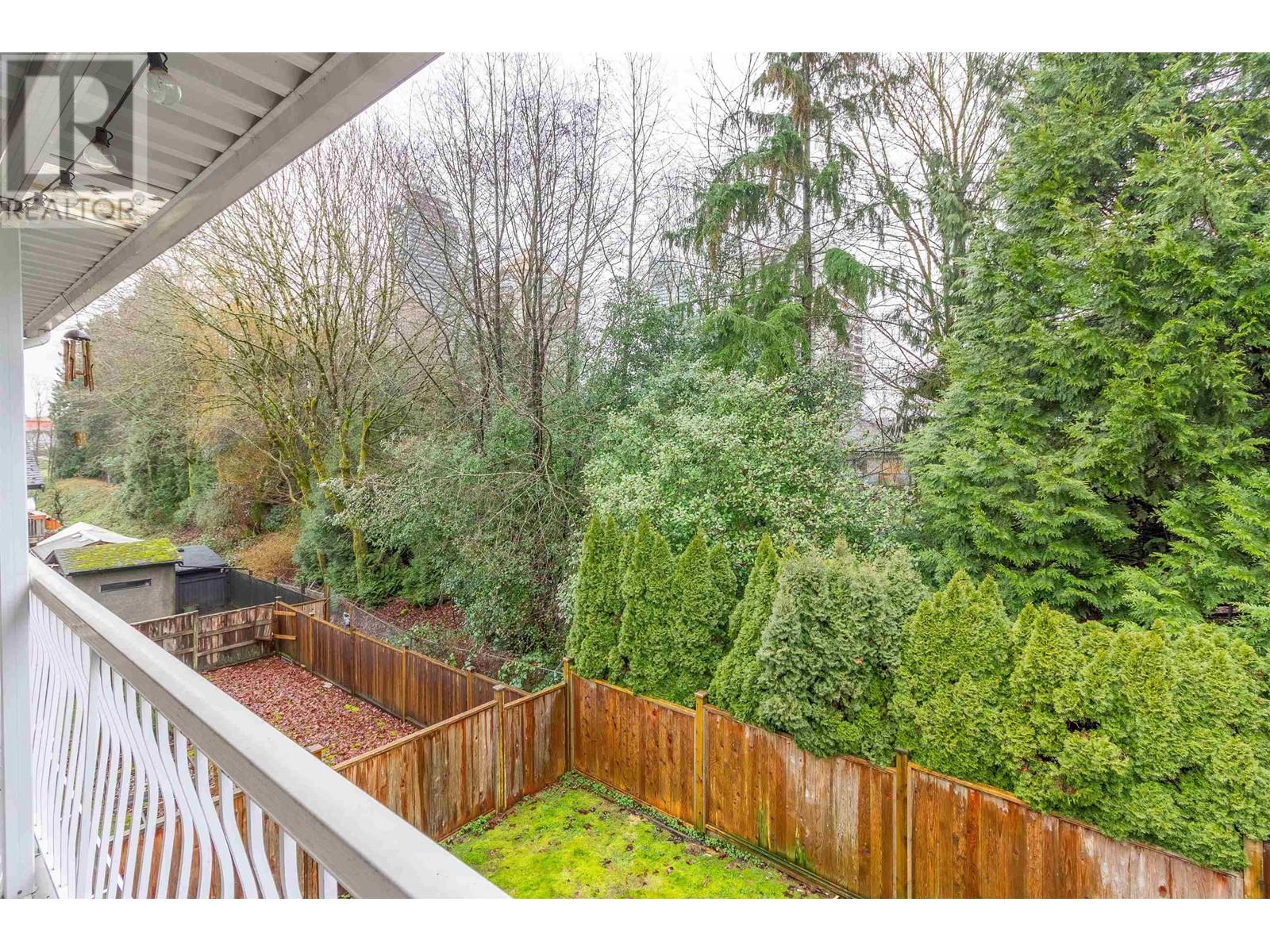 Photo 11 of 4322 Graveley Street, Burnaby BC