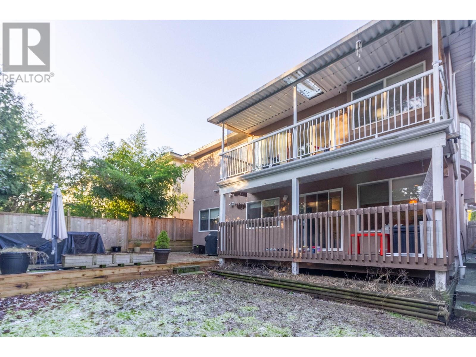 Photo 34 of 4322 Graveley Street, Burnaby BC