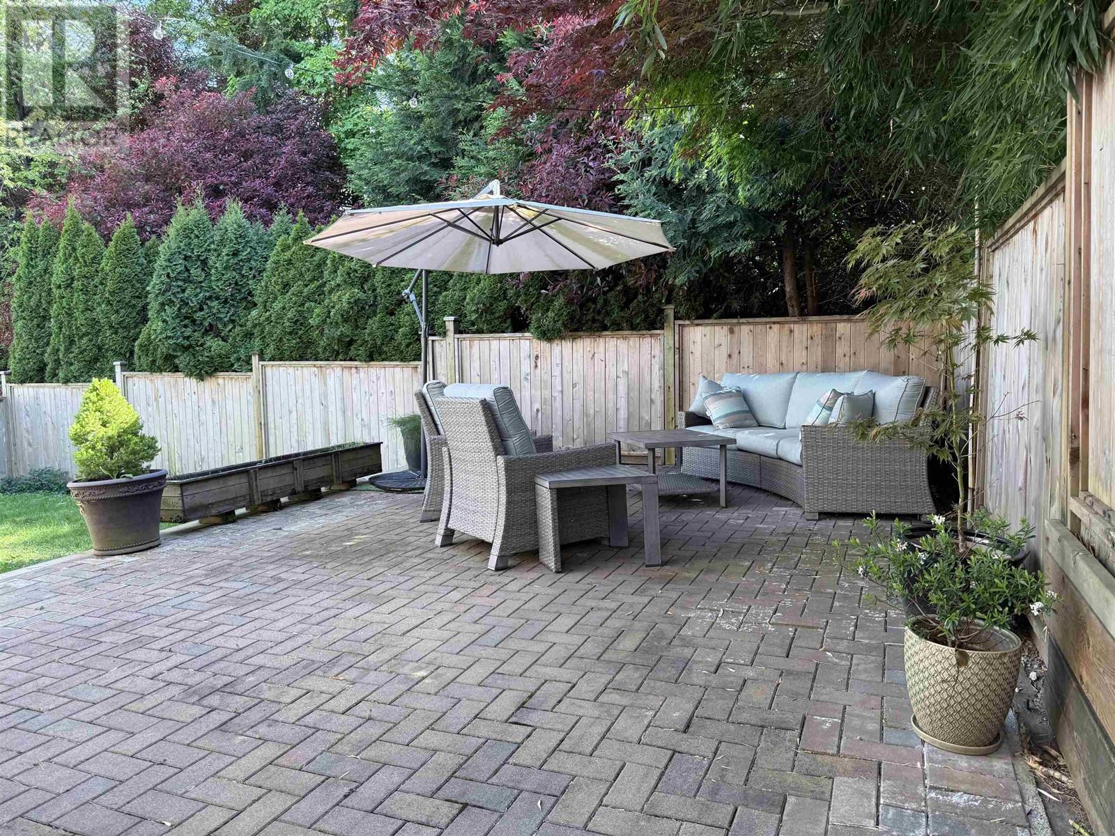 Photo 36 of 4322 Graveley Street, Burnaby BC