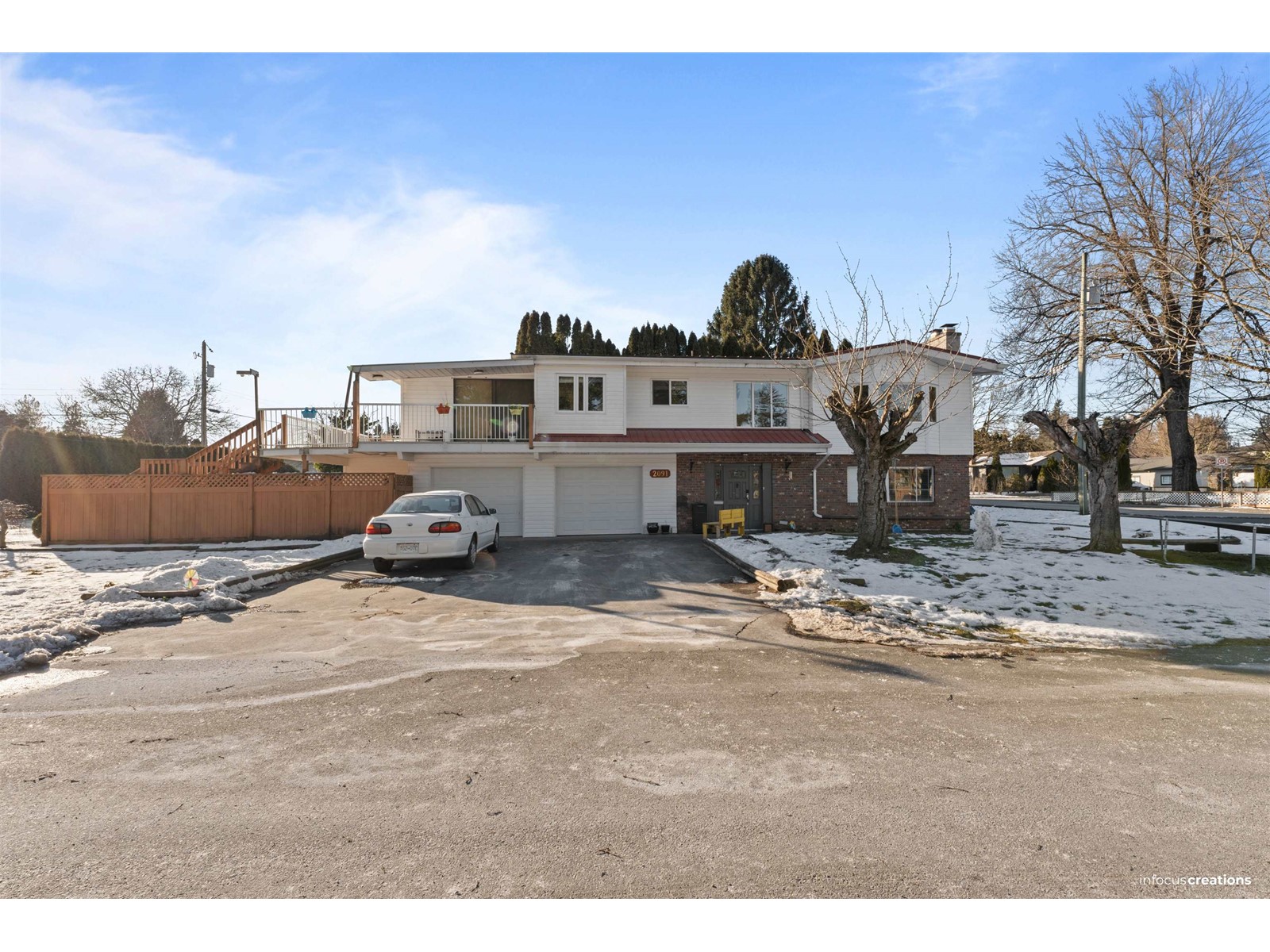Photo 4 of 2091 Paulson Crescent, Abbotsford BC